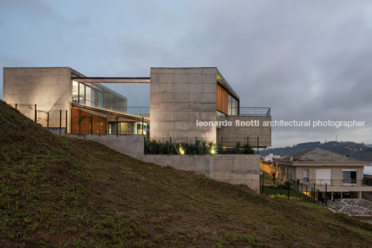 itahyé house apiacás arquitetos