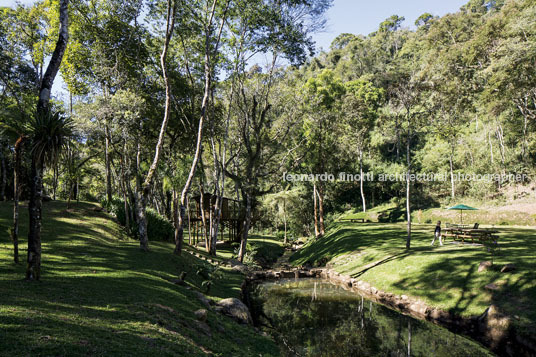 casa jg miguel pinto guimarães
