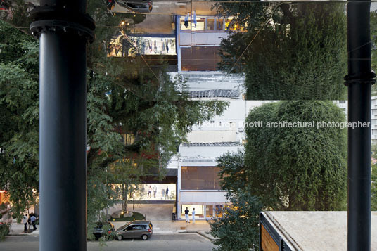 oscar freire building triptyque
