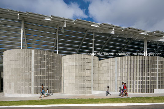 arena do morro herzog & de meuron