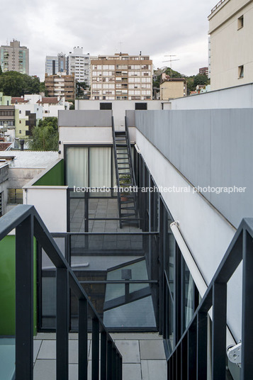 edificio cgb carlos eduardo comas