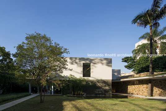 cdpp casa ibiá, reinach mendonça