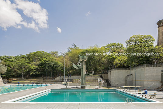 complejo de piscinas - ucv carlos raúl villanueva