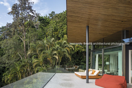 casa delta - são pedro bernardes arquitetura