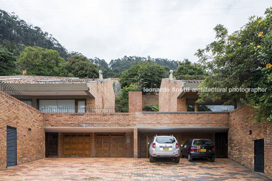 casa santos fernando martínez sanabria