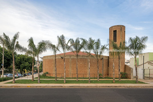 igreja espirito santo do cerrado lina bo bardi