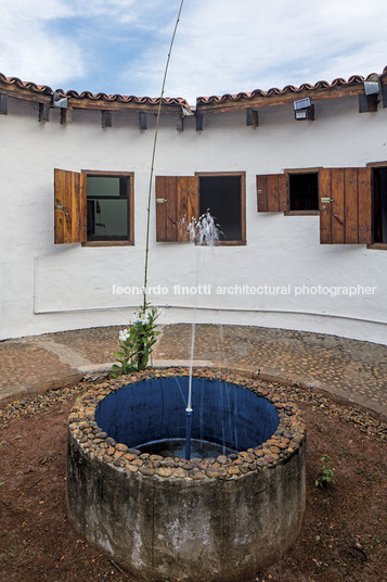 igreja espirito santo do cerrado lina bo bardi