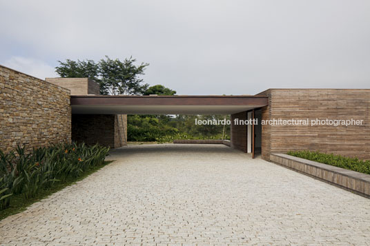 residência ct - quinta da baroneza bernardes+jacobsen