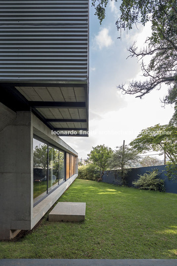 casa lp metro arquitetos