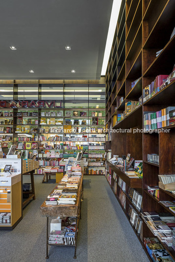 livraria da vila 2 - cidade jardim isay weinfeld