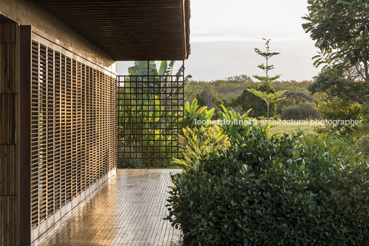 casa jca bernardes arquitetura