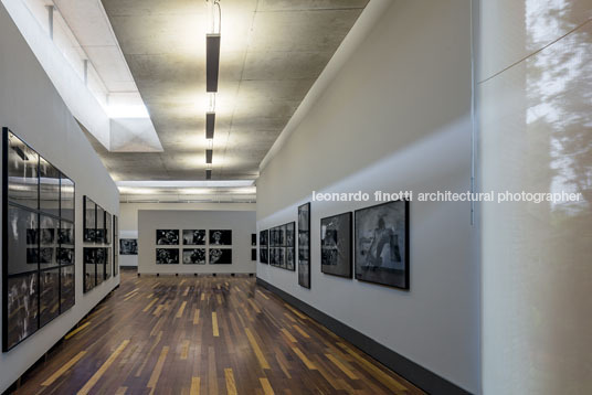 galeria claudia andujar - inhotim arquitetos associados