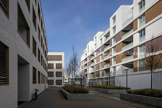 emmi-main office and apartment complex russli architekten