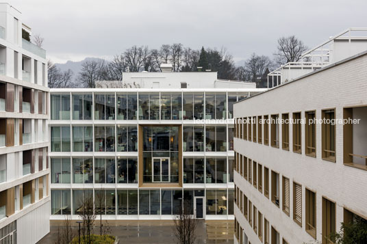 emmi-main office and apartment complex russli architekten