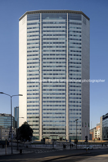 pirelli tower gio ponti 