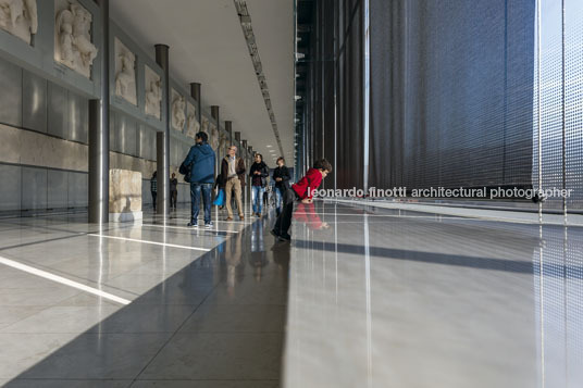 acropolis museum bernard tschumi