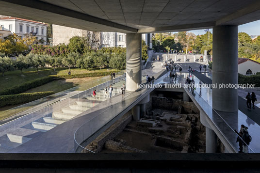 acropolis museum bernard tschumi