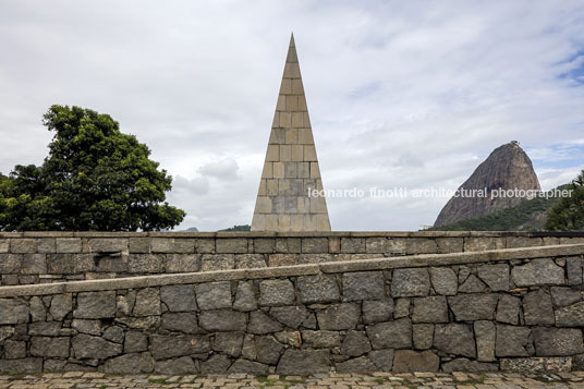 monumento a estácio de sá lucio costa