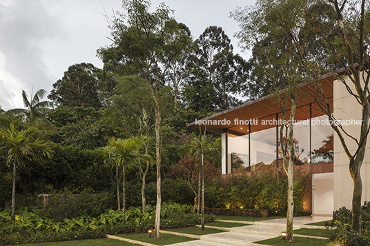 casa bp bernardes arquitetura