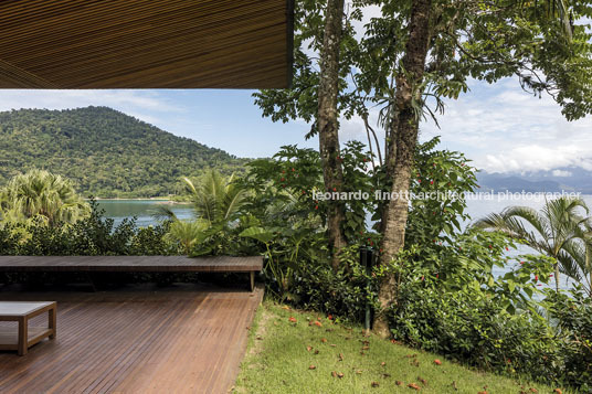 casa ab jacobsen arquitetura