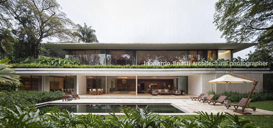 casa je jacobsen arquitetura