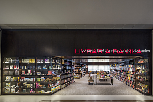 livraria da vila - aurora shopping isay weinfeld