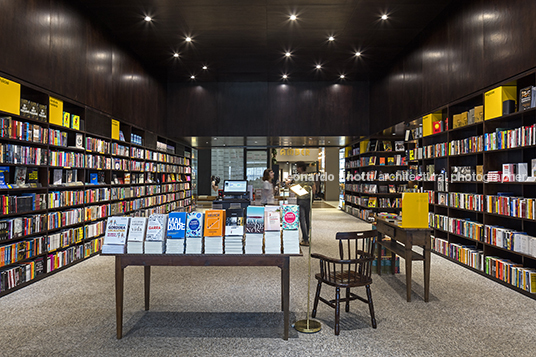 livraria da vila - aurora shopping isay weinfeld