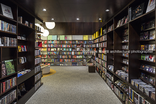 livraria da vila - aurora shopping isay weinfeld