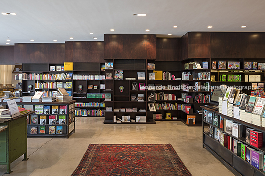 livraria da vila - galleria shopping isay weinfeld