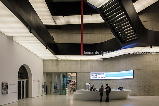 maxxi museum zaha hadid