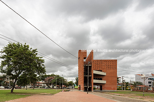 monumento "cumbre de las americas" mario botta