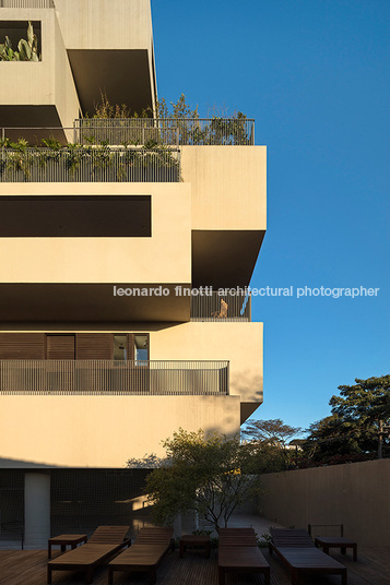 oka isay weinfeld