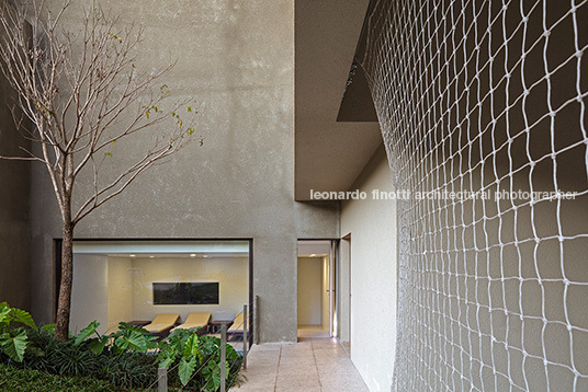 oka isay weinfeld