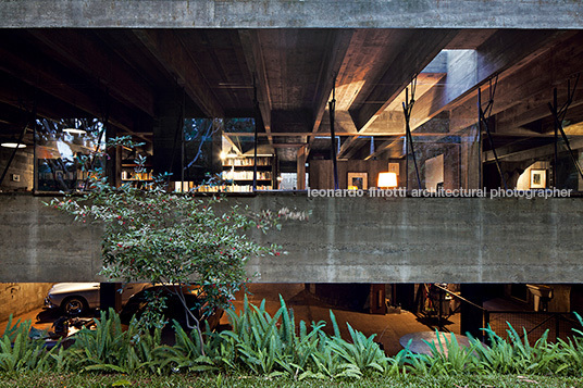 casa butantã paulo mendes da rocha