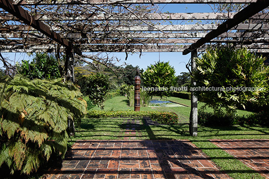 residência família brennand burle marx