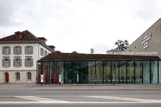 extension of the aargauer kunsthaus herzog & de meuron
