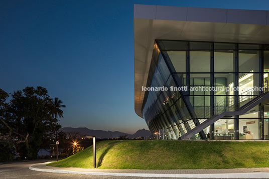 centro de pesquisa e inovação l'oreal perkins+will