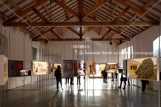 casa da arquitectura guilherme machado vaz