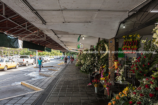 mercado de flores, parque azul alejandro zohn