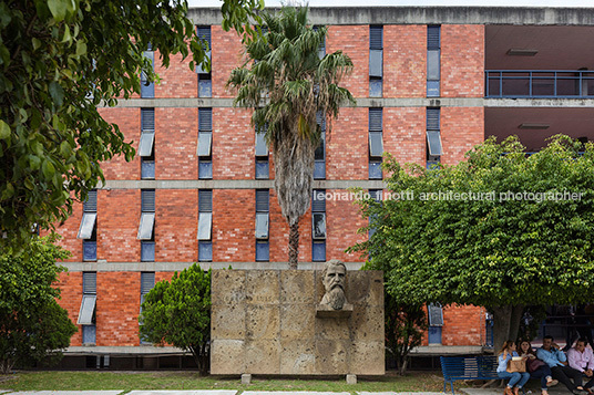 centro universitario de ciencias sociales y humanidades (cucsh - udg) salvador de alba martín