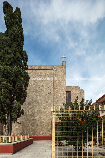 iglesia de la santa cruz pedro castellanos lambley