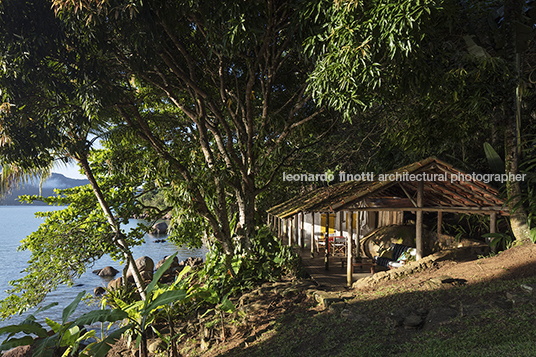 mamanguá bernardes arquitetura