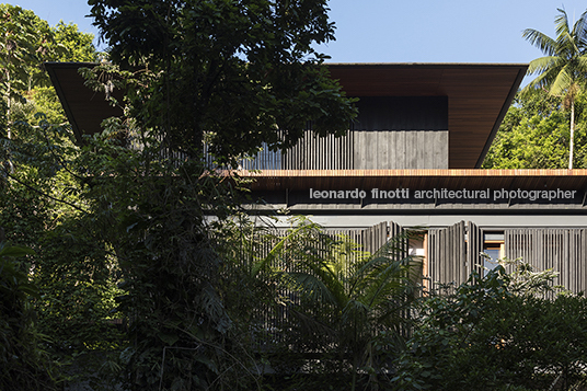 casa cmh - são pedro jacobsen arquitetura