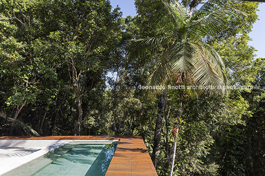 casa cmh - são pedro jacobsen arquitetura