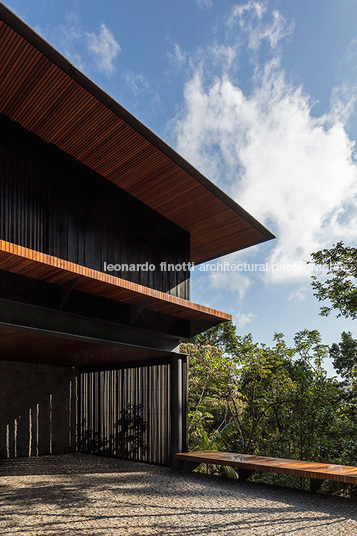 casa cmh - são pedro jacobsen arquitetura