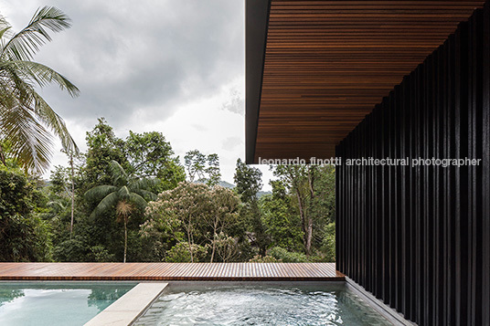 casa cmh - são pedro jacobsen arquitetura