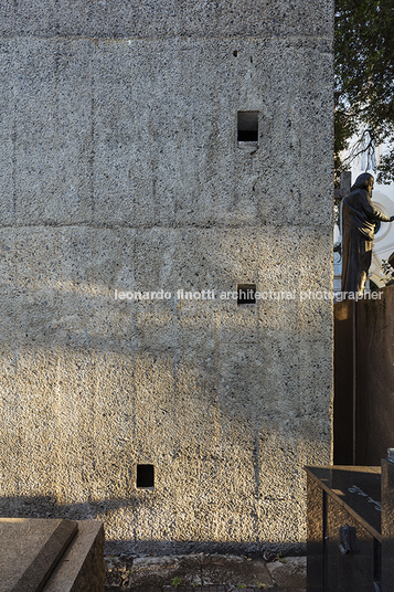 odebrecht mausoleum lina bo bardi