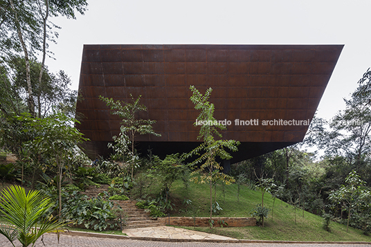 galeria miguel rio branco - inhotim arquitetos associados