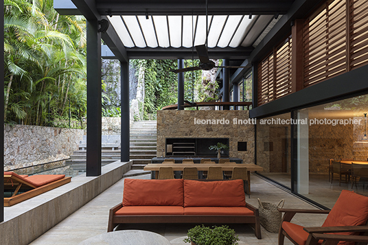 casa abk bernardes arquitetura