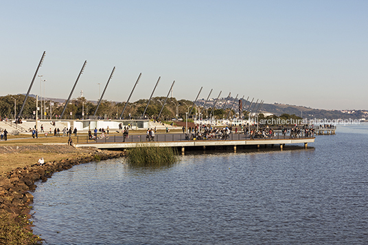 parque urbano da orla de guaíba jaime lerner